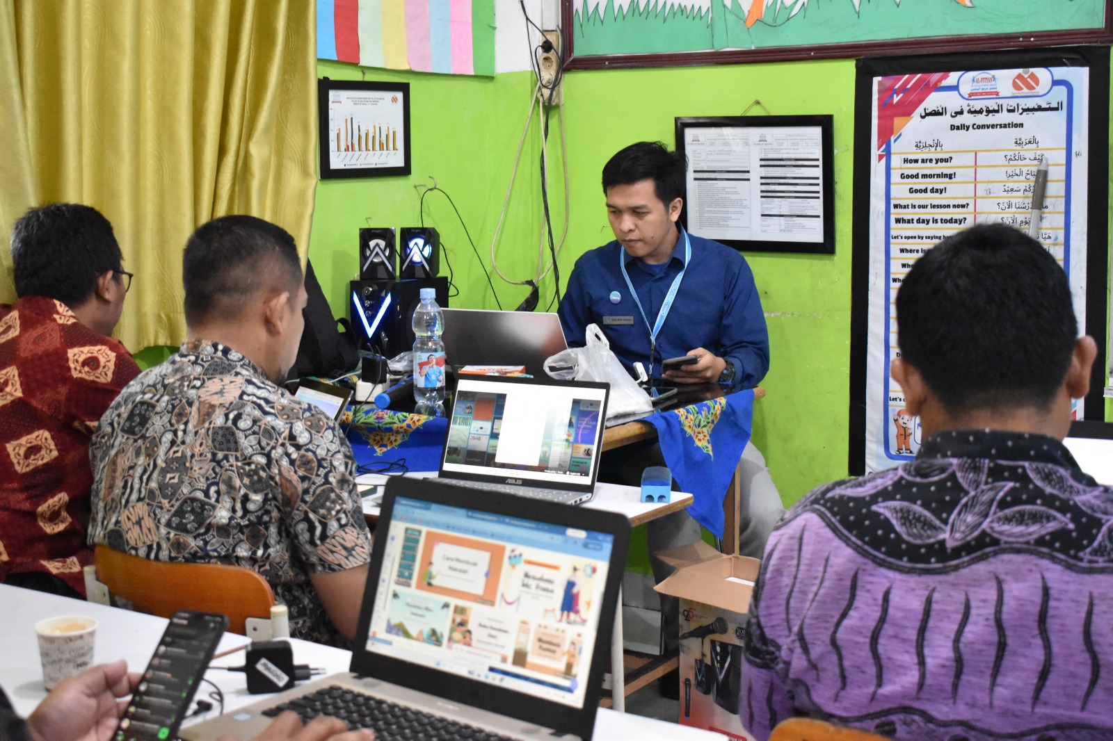 CANVA UNTUK GURU HEBAT – dari desain biasa jadi luar biasa