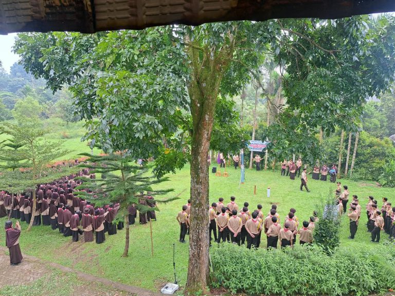 Kemah Pelajar Pancasila Cinta Negeri (KPCN) Kelas XI tahun 2026